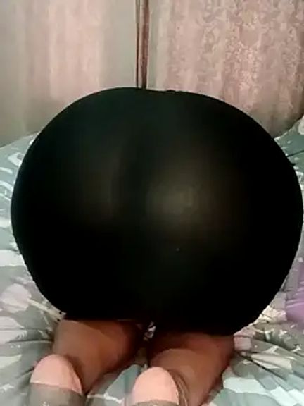 Luciouslips00