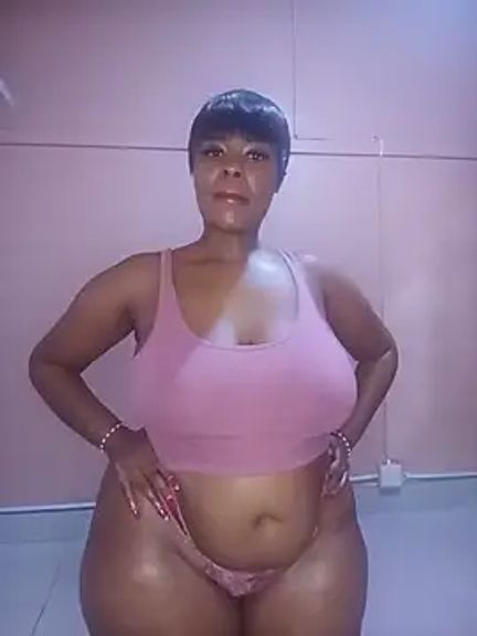 Luciouslips00