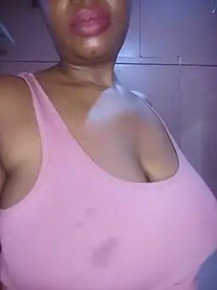 Luciouslips00