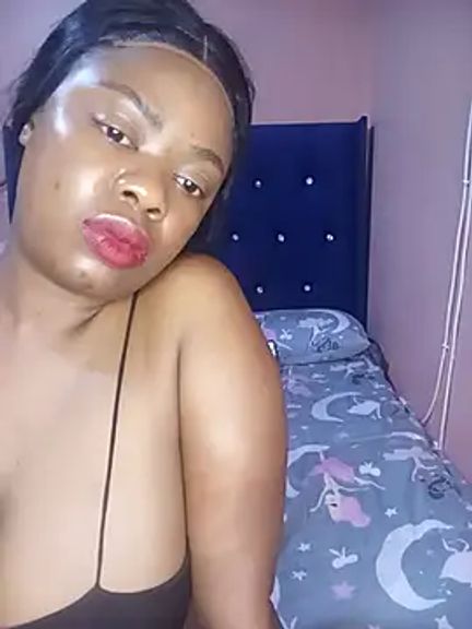 Luciouslips00