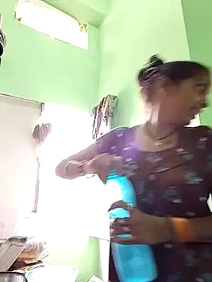 Hotty-Nidhi