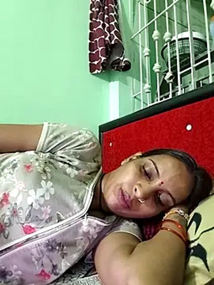 Hotty-Nidhi