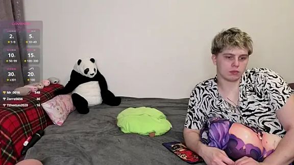 Emily_and_Ilumi