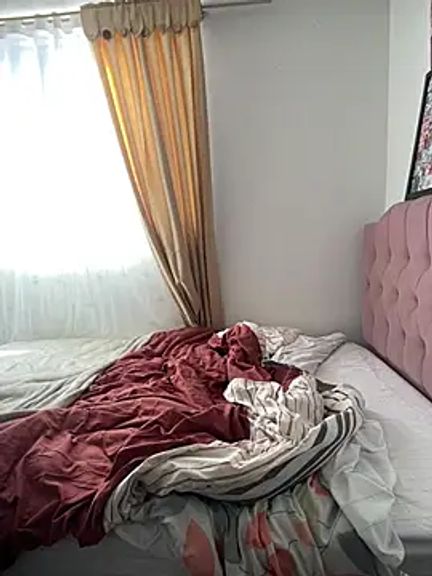 VictoriaGerard_Pink