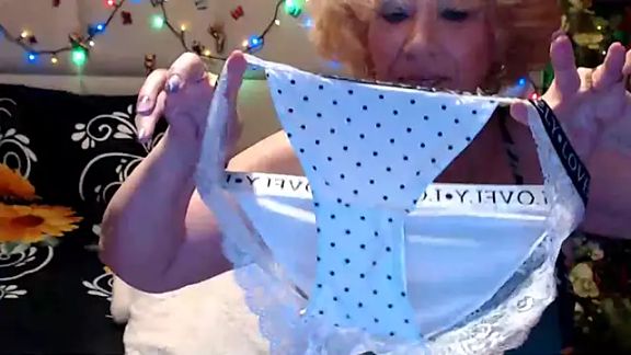 HappyWomanOn