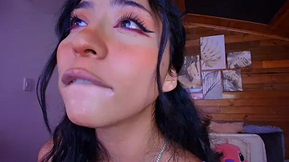 amber_curly