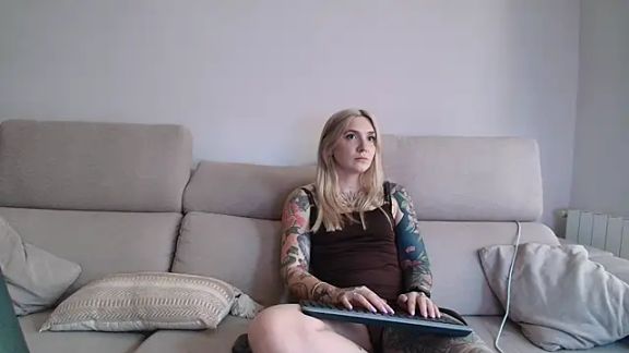 tattoobbgirl