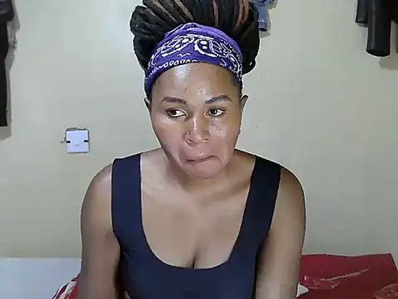 Creamy-Aisha