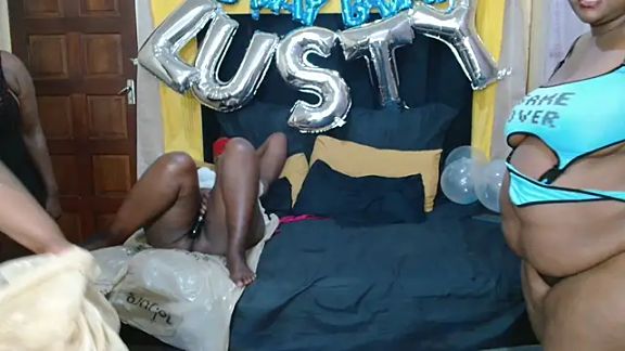 Lusty_N_Busty