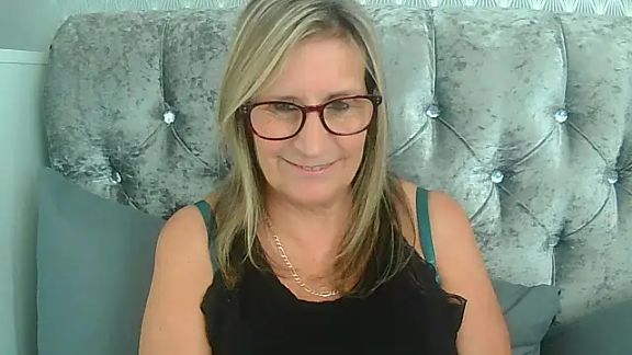 Additive_Mature_Linda