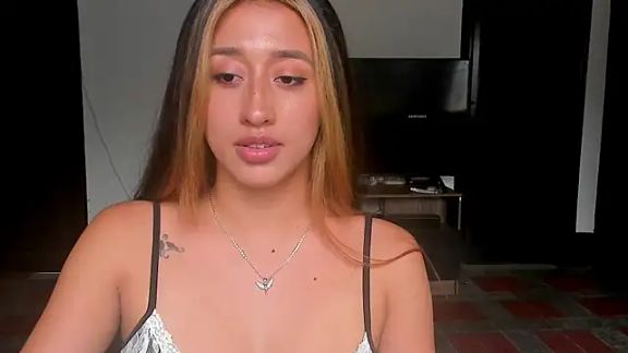 adila_anich