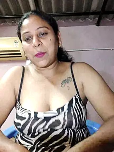 JENNIFERtamil