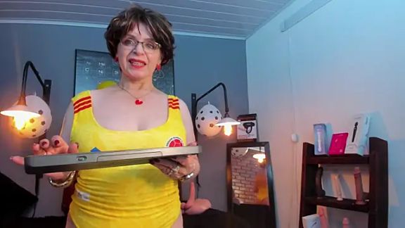 Samantha_mature56