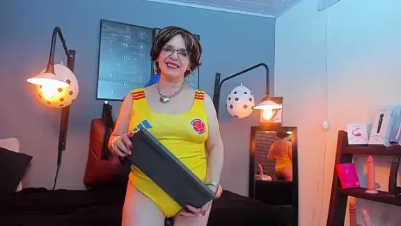Samantha_mature56