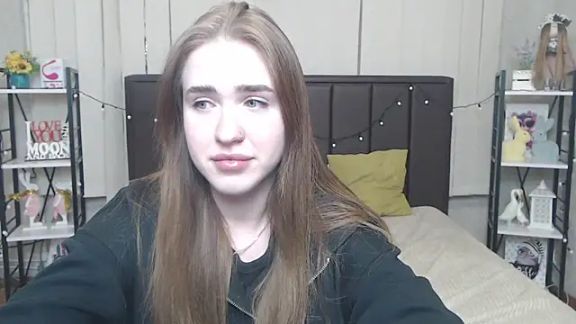 LauraHlot