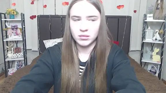 LauraHlot