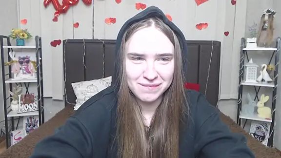 LauraHlot