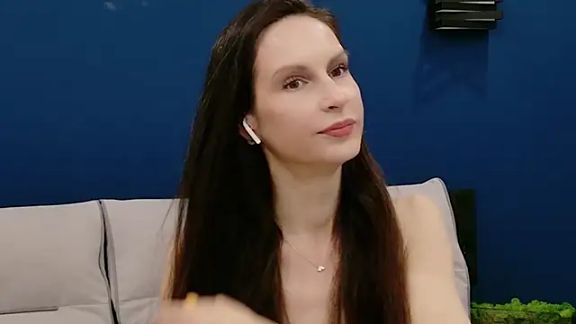 Mila_Anders