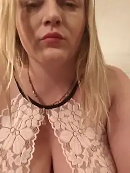 -HotAnna-