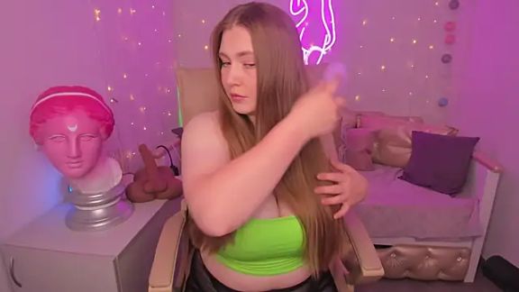 Kristy_bysty