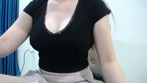 18young_Amina-