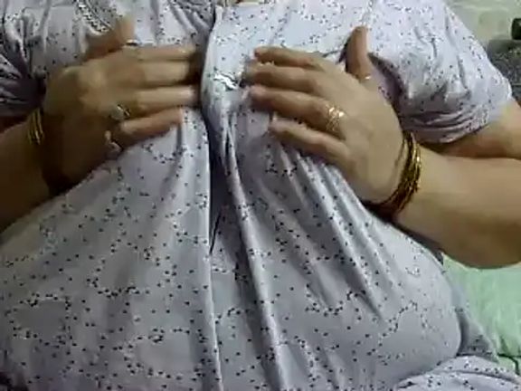 Kavya_XX