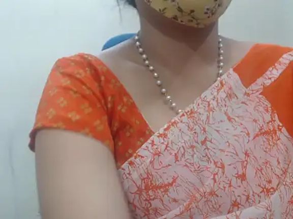 Lovely_Siri_23