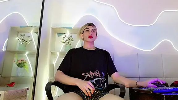 Daniela_Pink_