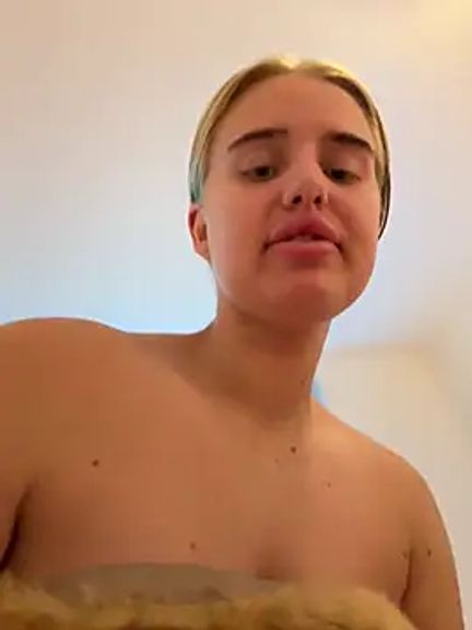 yourhornyslut