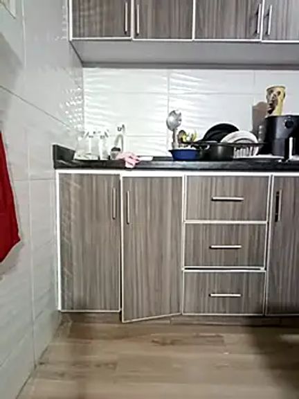 thehotacrobat