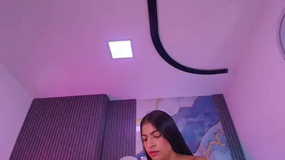 hot_dione