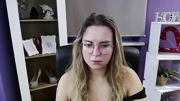 Zoey_Erotic
