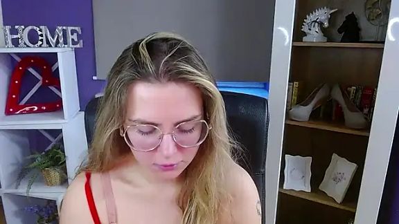 Zoey_Erotic