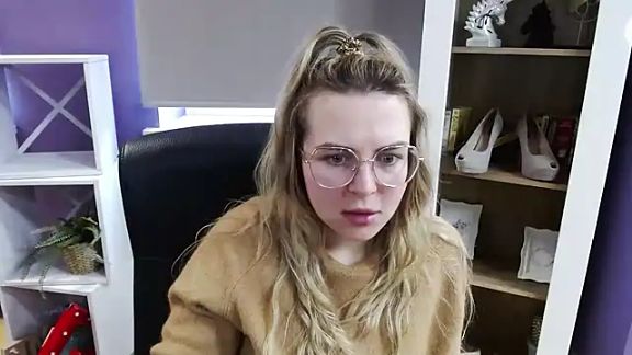 Zoey_Erotic