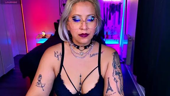 blackwidow_s1