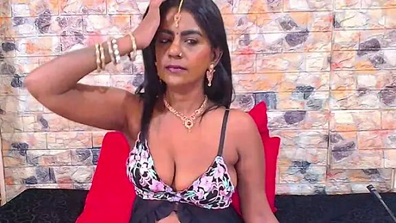 EroticSexyStripper