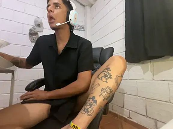 Max_TheHorseDick