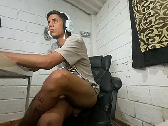 Max_TheHorseDick