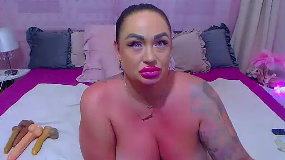 BustyVicky