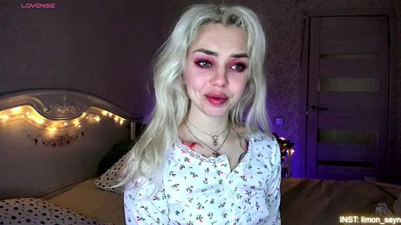 LillyMoure_