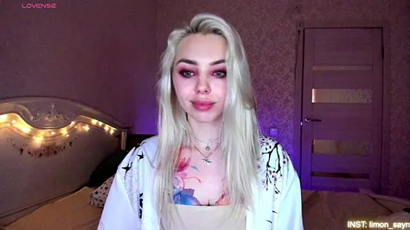 LillyMoure_