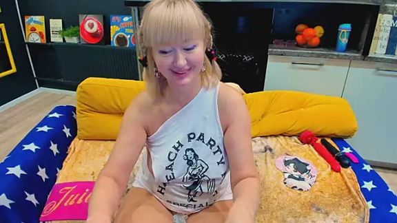 FlirtyMary