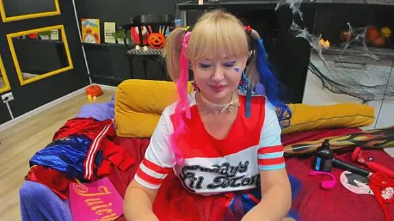 FlirtyMary