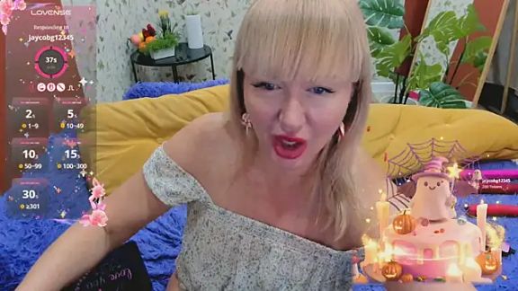 FlirtyMary
