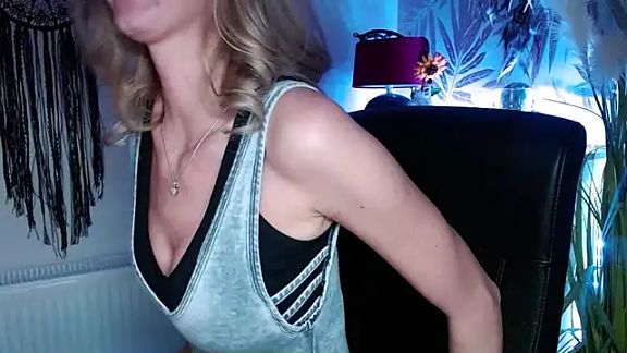 Valerie_Love