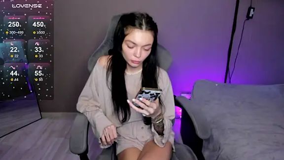 Mariella_Adamss