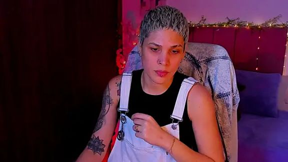 Charlee_pink