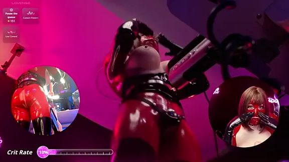 latexrubydoll_