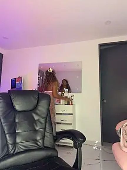 stormyy_