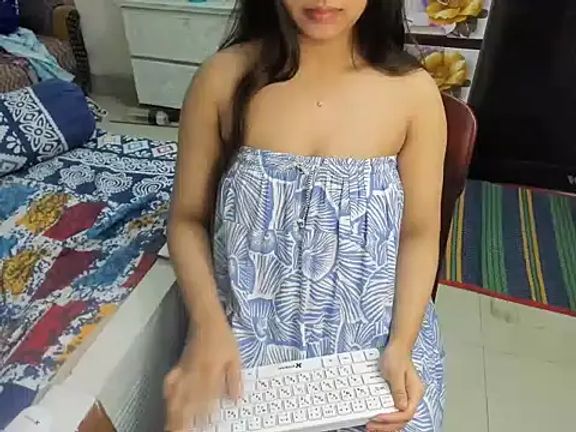AttractiveQueen2002